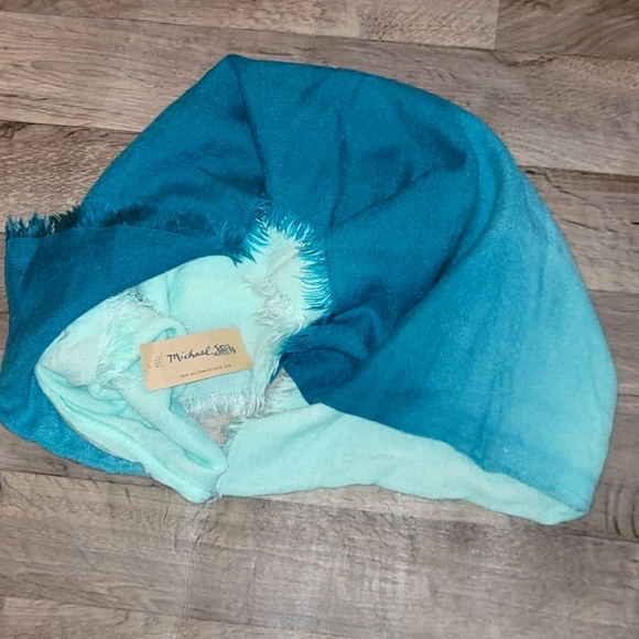 🆕️MICHAEL STARS AQUA OMBRE ETERNITY SCARF/ACRYLIC - Picture 2 of 13